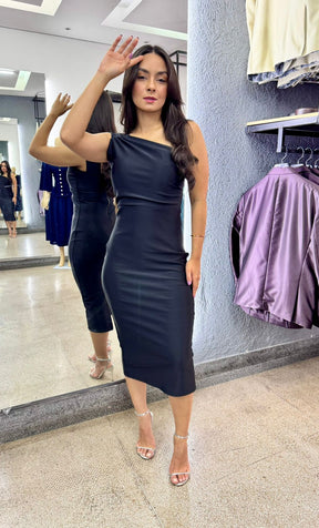 VESTIDO PRETO X ....